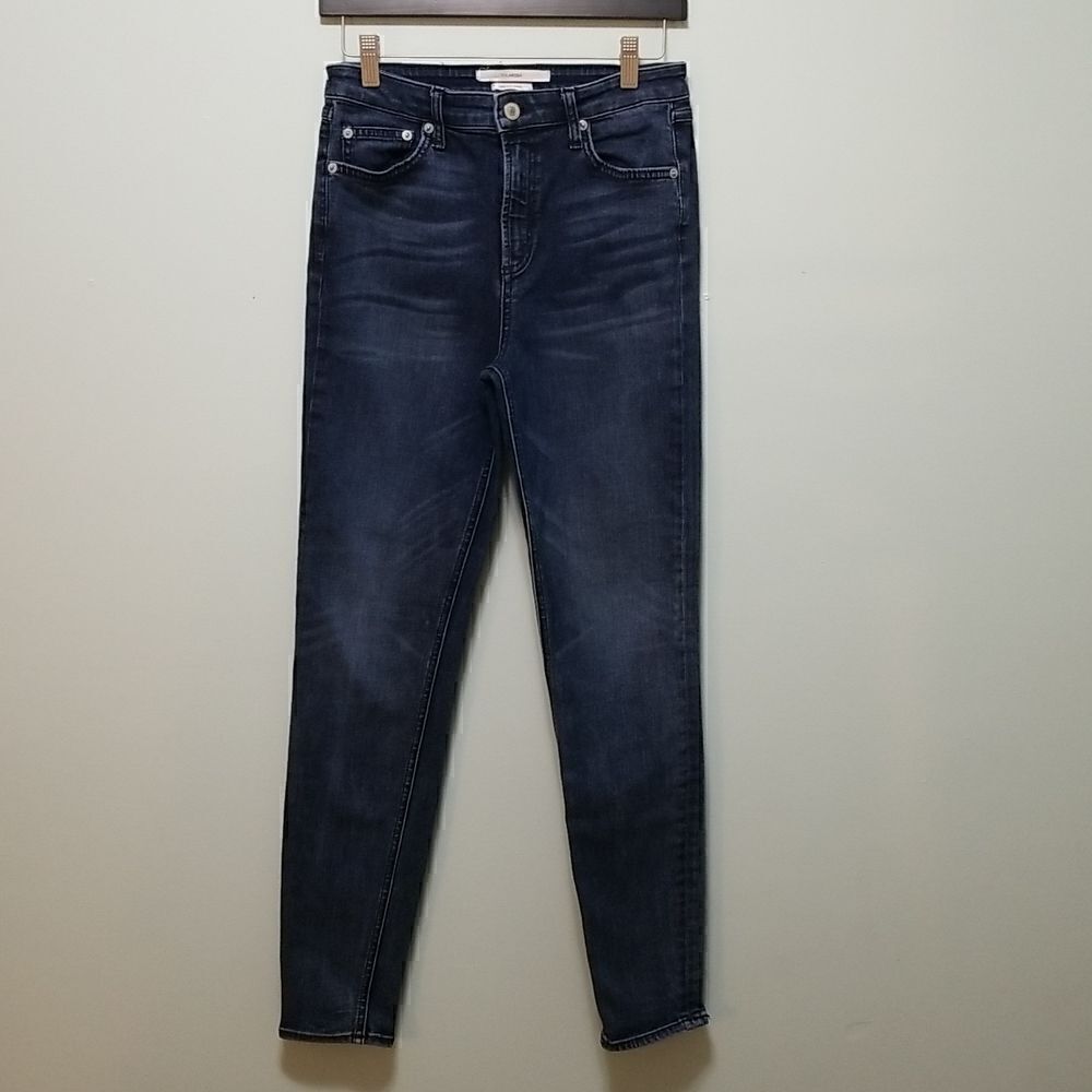 Tularosa, Nora high rise Jean's. Waist is 27.